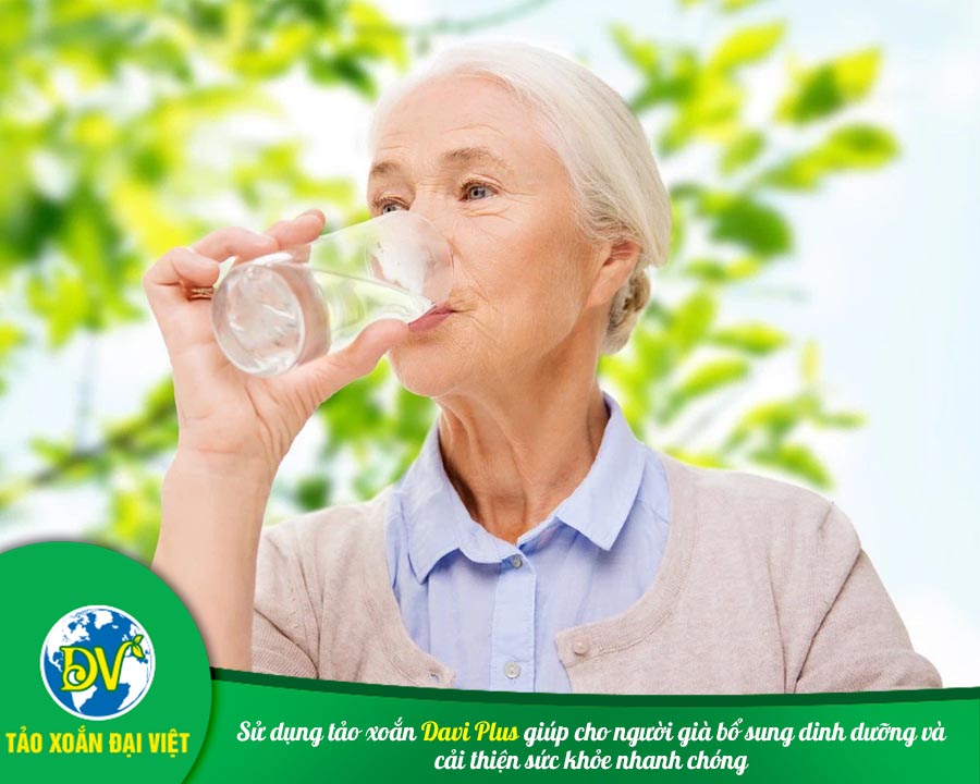 Sử dụng tảo xoắn Davi Plus giúp cho người già bổ sung dinh dưỡng và cải thiện sức khỏe nhanh chóng